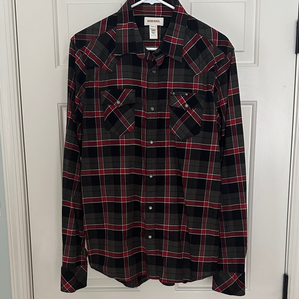 Diesel Men's Casual Plaid Shirt in Black and Red